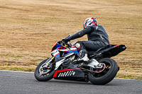 anglesey-no-limits-trackday;anglesey-photographs;anglesey-trackday-photographs;enduro-digital-images;event-digital-images;eventdigitalimages;no-limits-trackdays;peter-wileman-photography;racing-digital-images;trac-mon;trackday-digital-images;trackday-photos;ty-croes